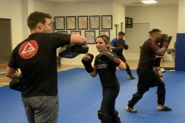 Kickboxing classes for women Santa Ana California