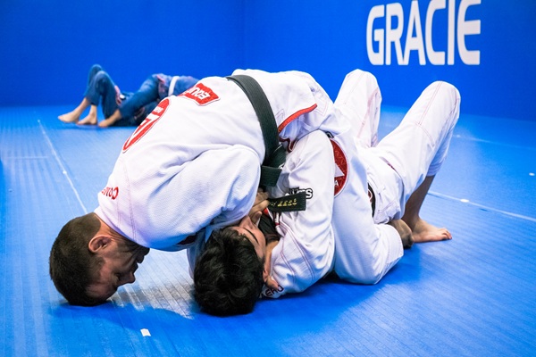 BJJ training Gracie Barra Santa Ana California BJJ training Gracie Barra Santa Ana California