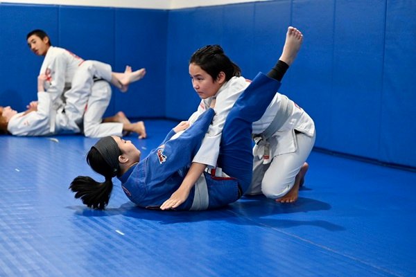 Teen martial arts classes in Santa Ana, CA: Build confidence 