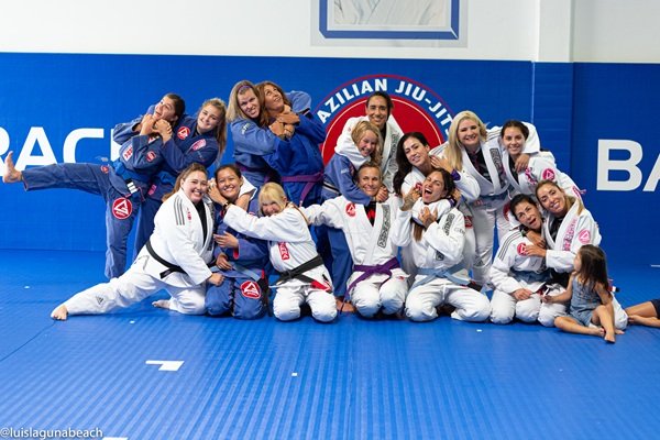 Gracie Barra Santa Ana: Train at one of the best jiu-jitsu academies near Orange CA and develop confidence and strength | Phone: +1 (714) 925-9393