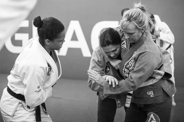 Gracie Barra Santa Ana: Stay safe and strong with women's self-defense classes near Tustin, CA | Phone: +1 (714) 925-9393