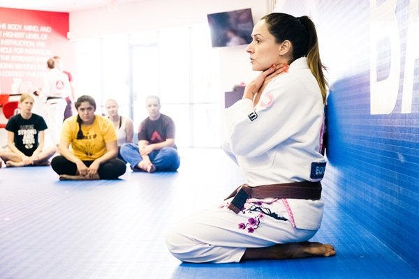 Women's self-defense classes near Tustin, CA: Gracie Barra Santa Ana | Phone: +1 (714) 925-9393