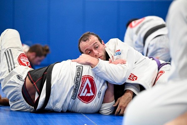 How to participate in adult classes at Gracie Barra Santa Ana | Phone: +1 (714) 925-939 How to participate in adult classes at Gracie Barra Santa Ana | Phone: +1 (714) 925-939