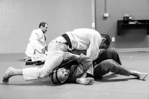 Gracie Barra Santa Ana: What are the martial arts class options for adults in Orange County | Phone: +1 (714) 925-9393