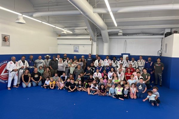 Gracie Barra Santa Ana: What is this "Jiu Jitsu for Everyone" philosophy all about | Phone: +1 (714) 925-9393