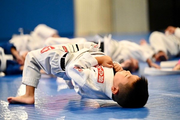 Gracie Barra Santa Ana: How much impact does jiu jitsu have on childhood coordination | Phone: +1 (714) 925-9393