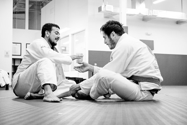 Gracie Barra Santa Ana: Where can I find high quality jiu jitsu classes for beginners | Phone: +1 (714) 925-9393