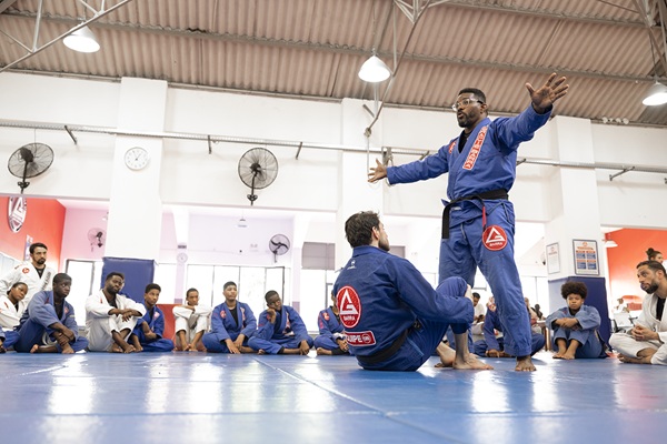 Gracie Barra Santa Ana: Where Do Adults Go for the Best Martial Arts Experience in California | Phone: +1 (714) 925-9393